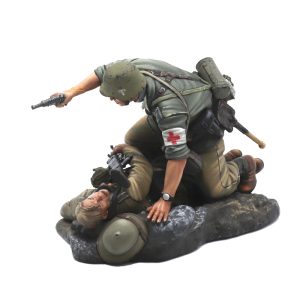 DAK049 Das Deutsche Afrika Korps Medic and Wounded