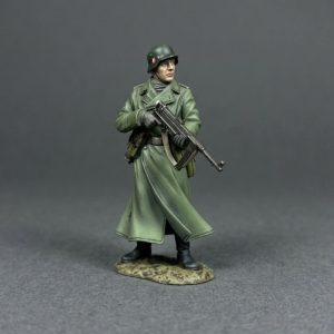 SS199A SS soldier standing ready #1